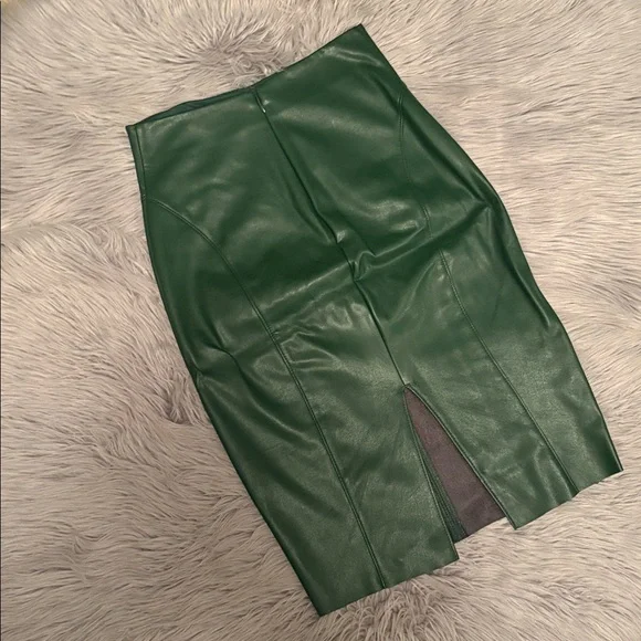 Express High Waisted Green Faux Leather Seamed Pencil Skirt Size 0 - Picture 4 of 12